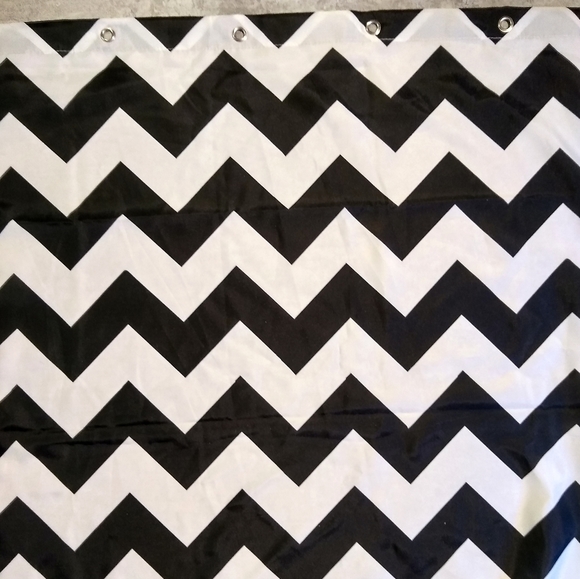 Fabric Shower curtain - Picture 2 of 3